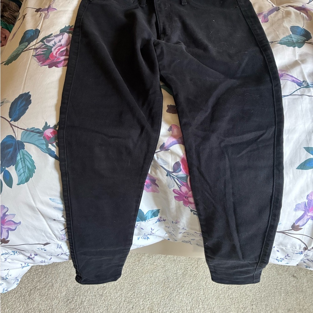 Express Black Skinny Jeans Sleek Comfortable Design